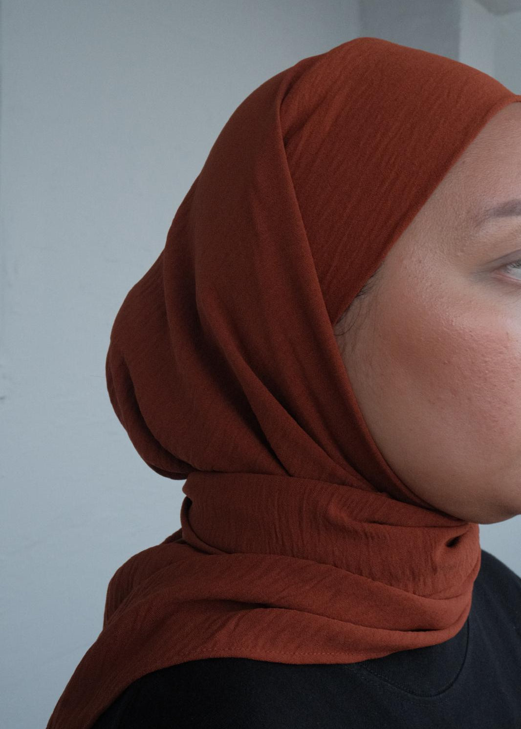 EFFORTLESS Tieback Crepe Triscarf