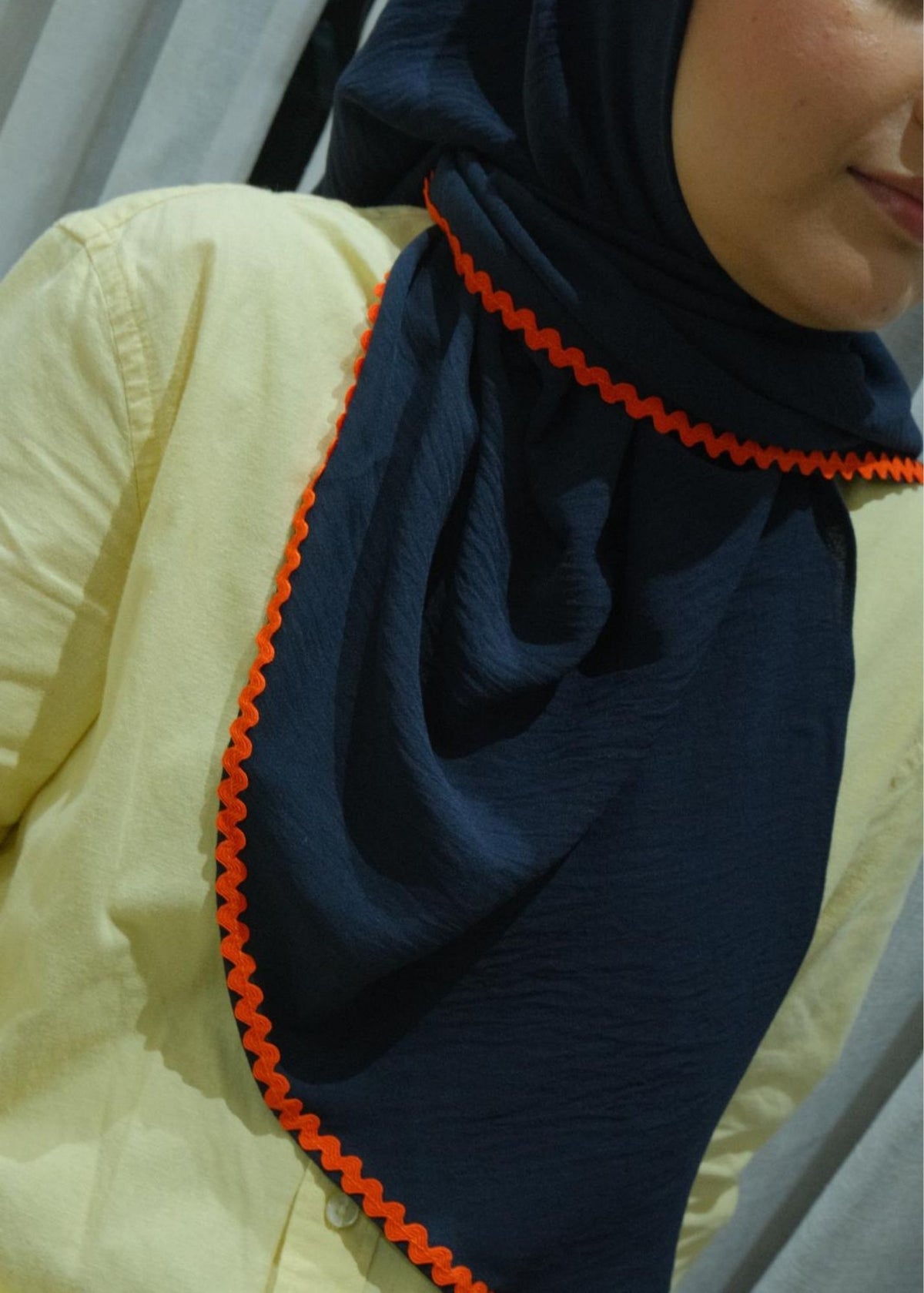 EVERYDAY Wavy Crepe Triscarf