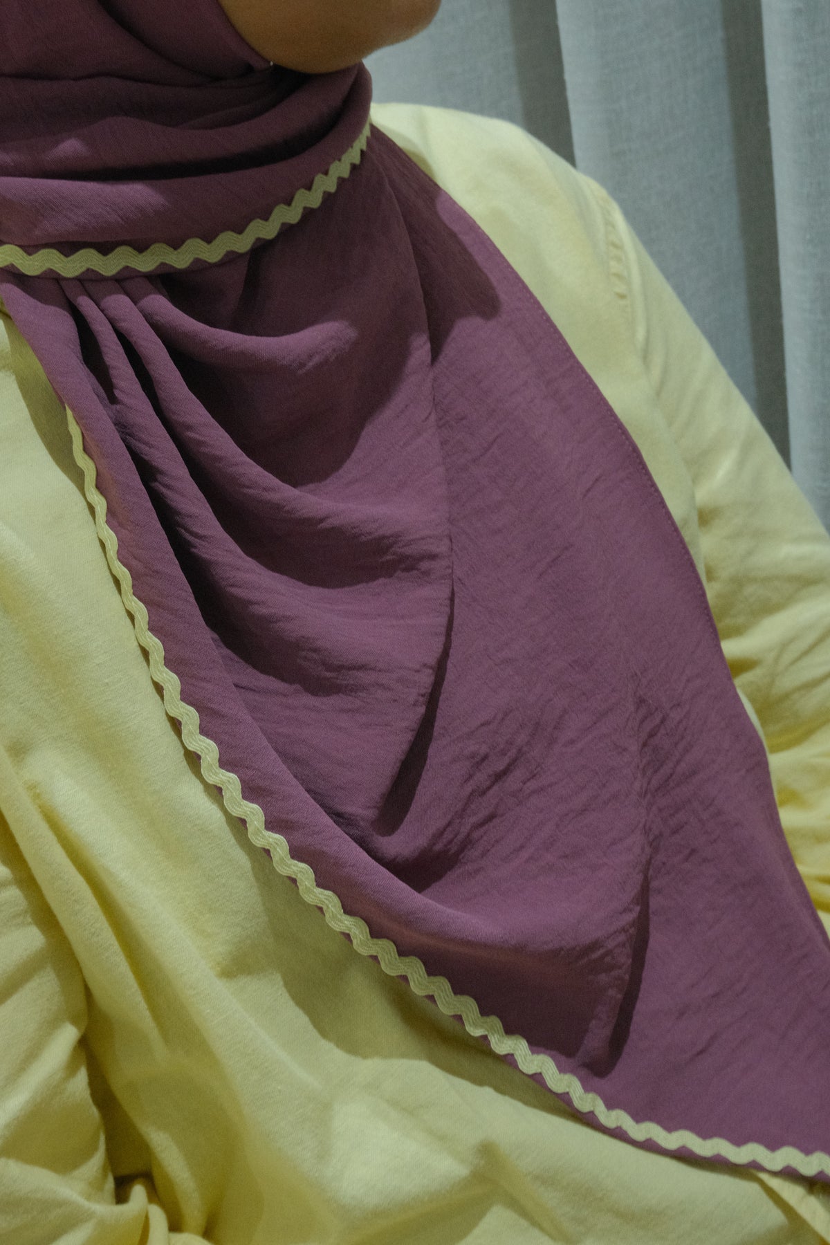 EVERYDAY Wavy Crepe Triscarf